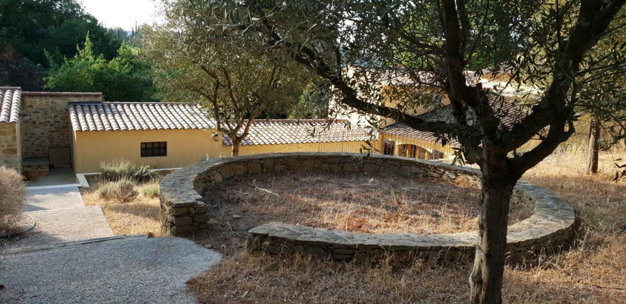 La Teze Villa Le Castellet  Eksteriør bilde