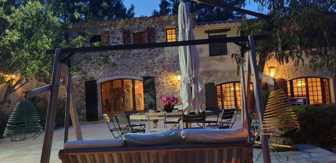 La Teze Villa Le Castellet  Eksteriør bilde